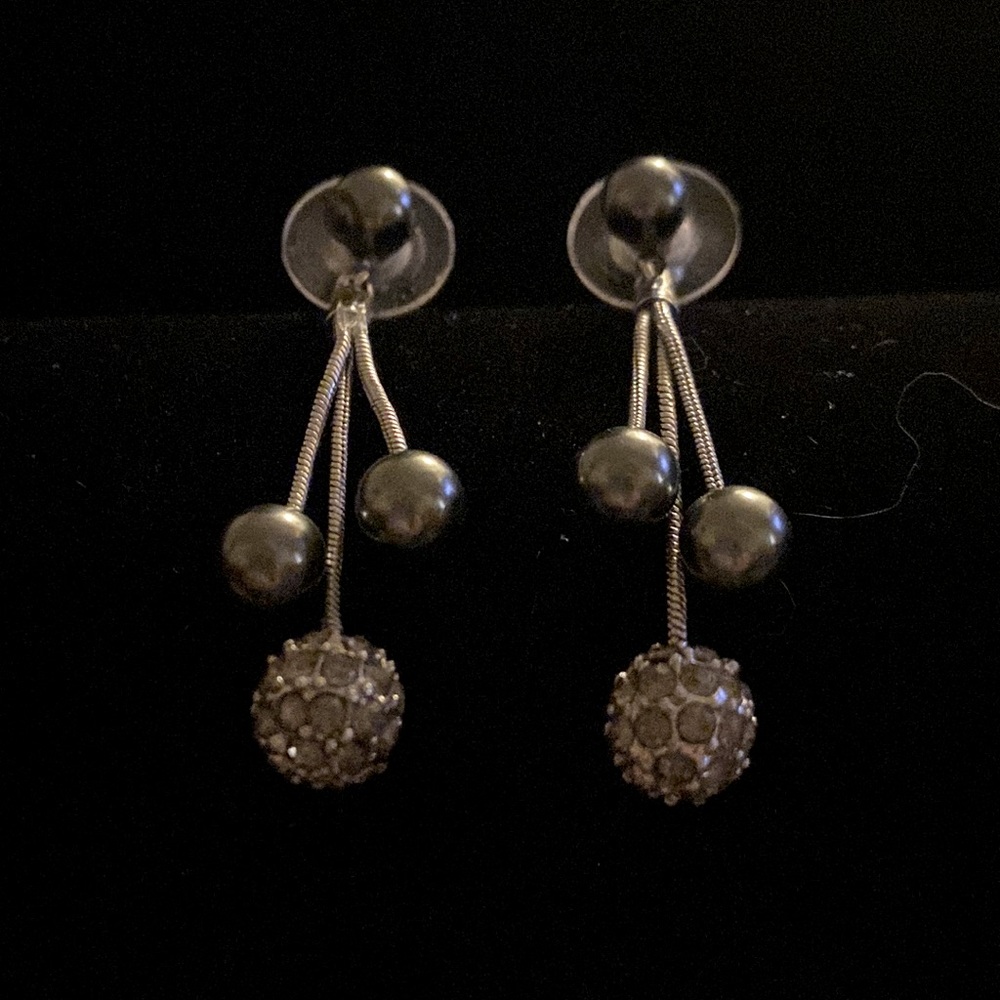 Silver Gun Metal Rhinestone Ball Earring’s